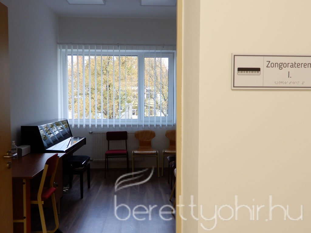 Átadták a zeneiskola új épületét 48